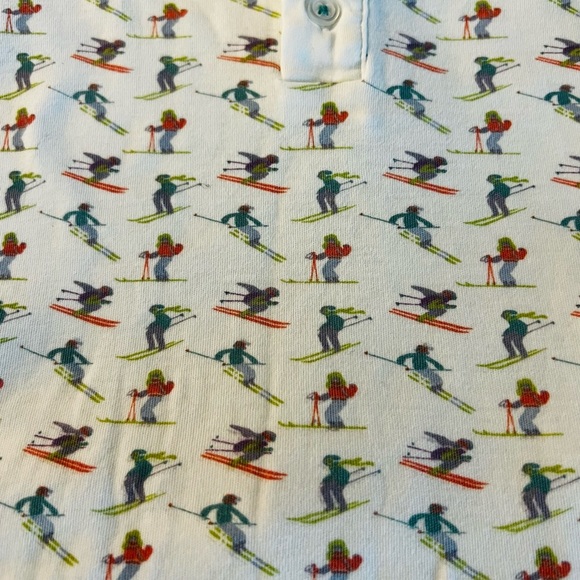 Lila and Hayes White Pajama Set with Long Sleeves and a Ski Pattern Size 6 - Picture 10 of 10